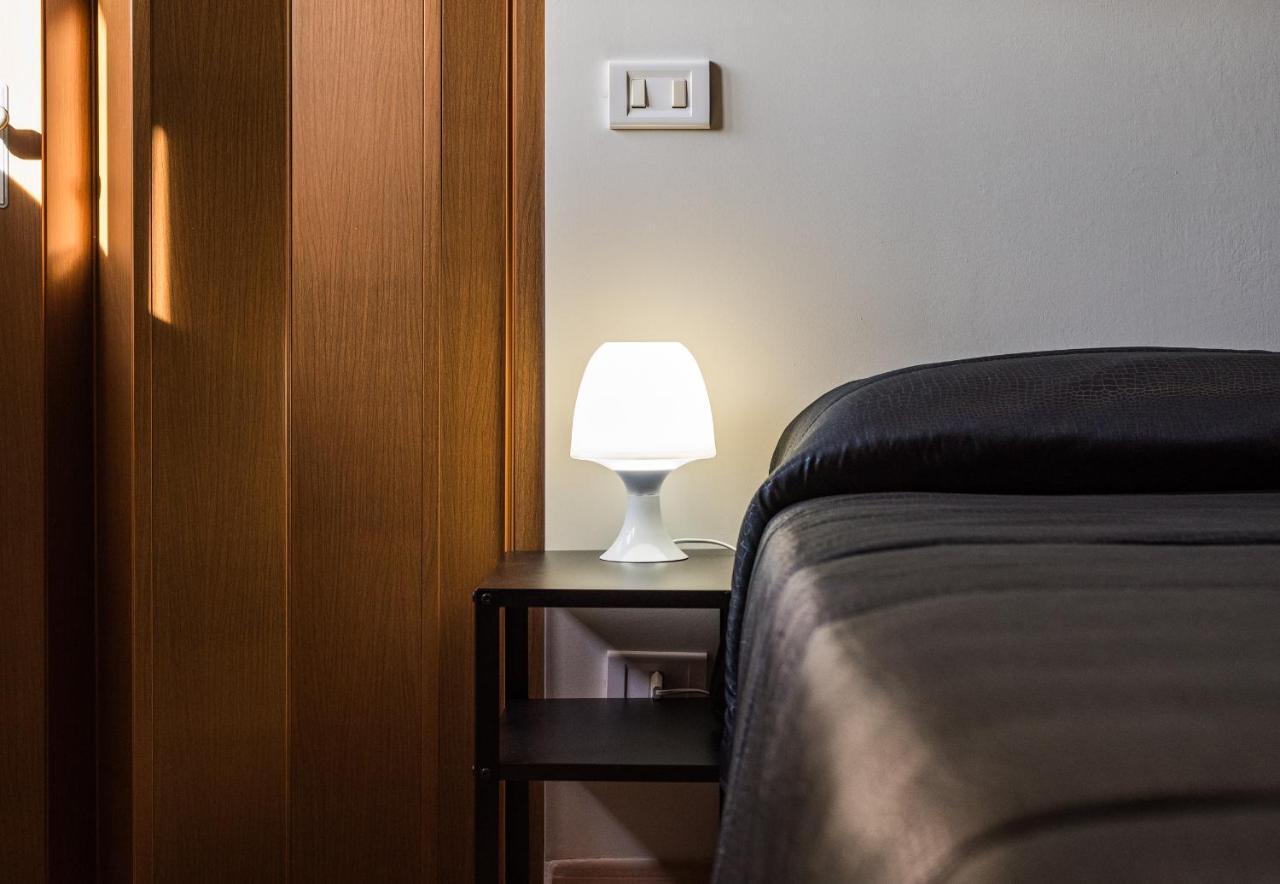 Travelershome Ciampino&Morena Guesthouse Rome Bagian luar foto