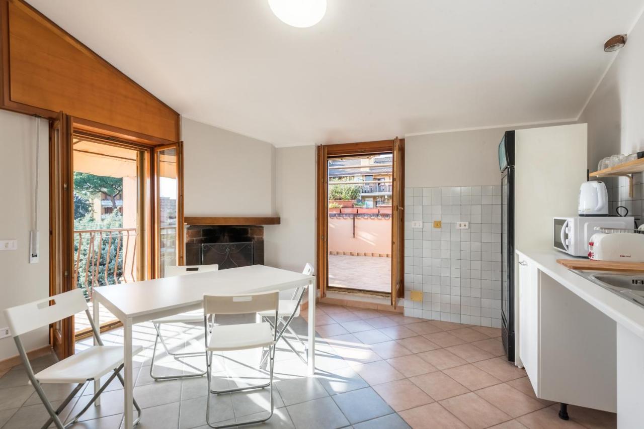 Travelershome Ciampino&Morena Guesthouse Rome Bagian luar foto